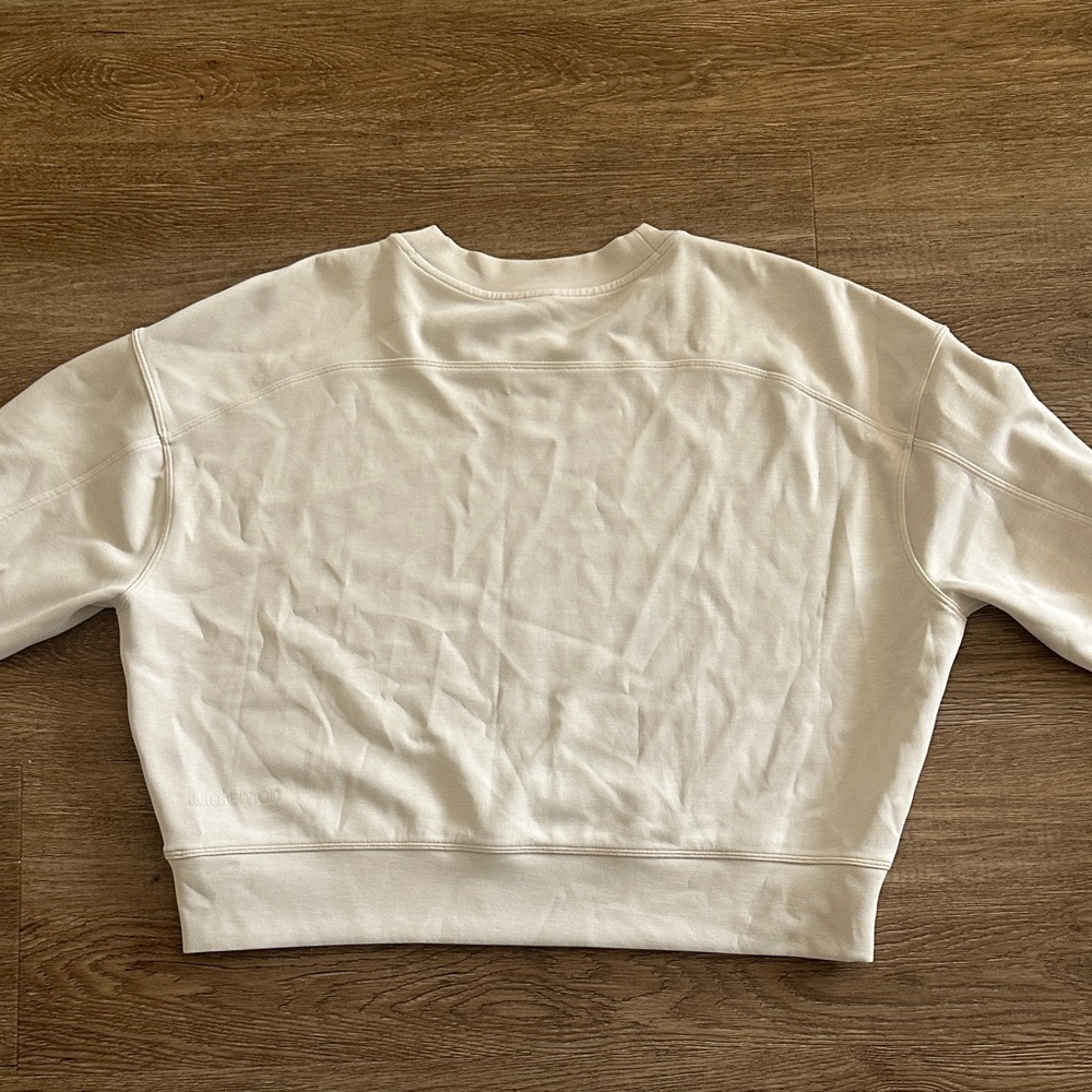 Lululemon Softstreme Perfectly Oversized Cropped Crew - Picture 3 of 4